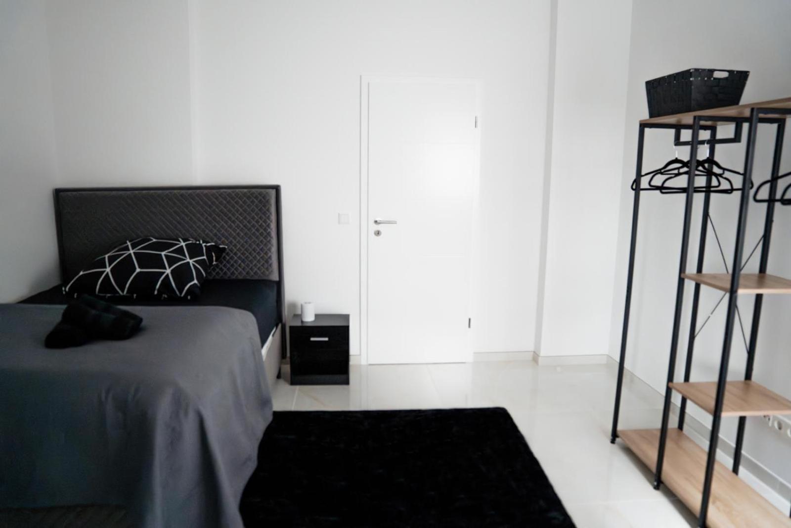 Hills Apartment *